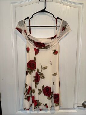 Thirty thirty LA women’s ivory Mesh red floral draped Shoulder Mini Dress small